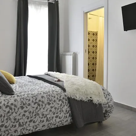 Sleeps 2 Air Con Wifi *